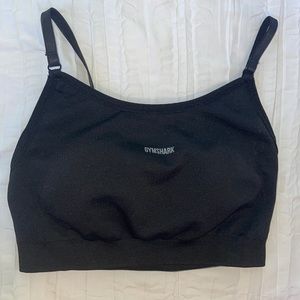 S Gymshark black sports bra